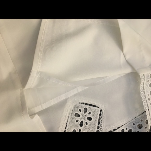 NWT White skirt with cut out details - Picture 4 of 4